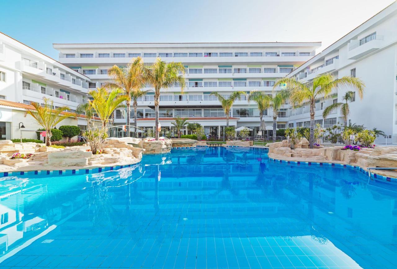 เซนติโด ไซเปรีย เบย์ บาย เลโอนาร์โด โฮเต็ล Hotel Geroskipou ภายนอก รูปภาพ