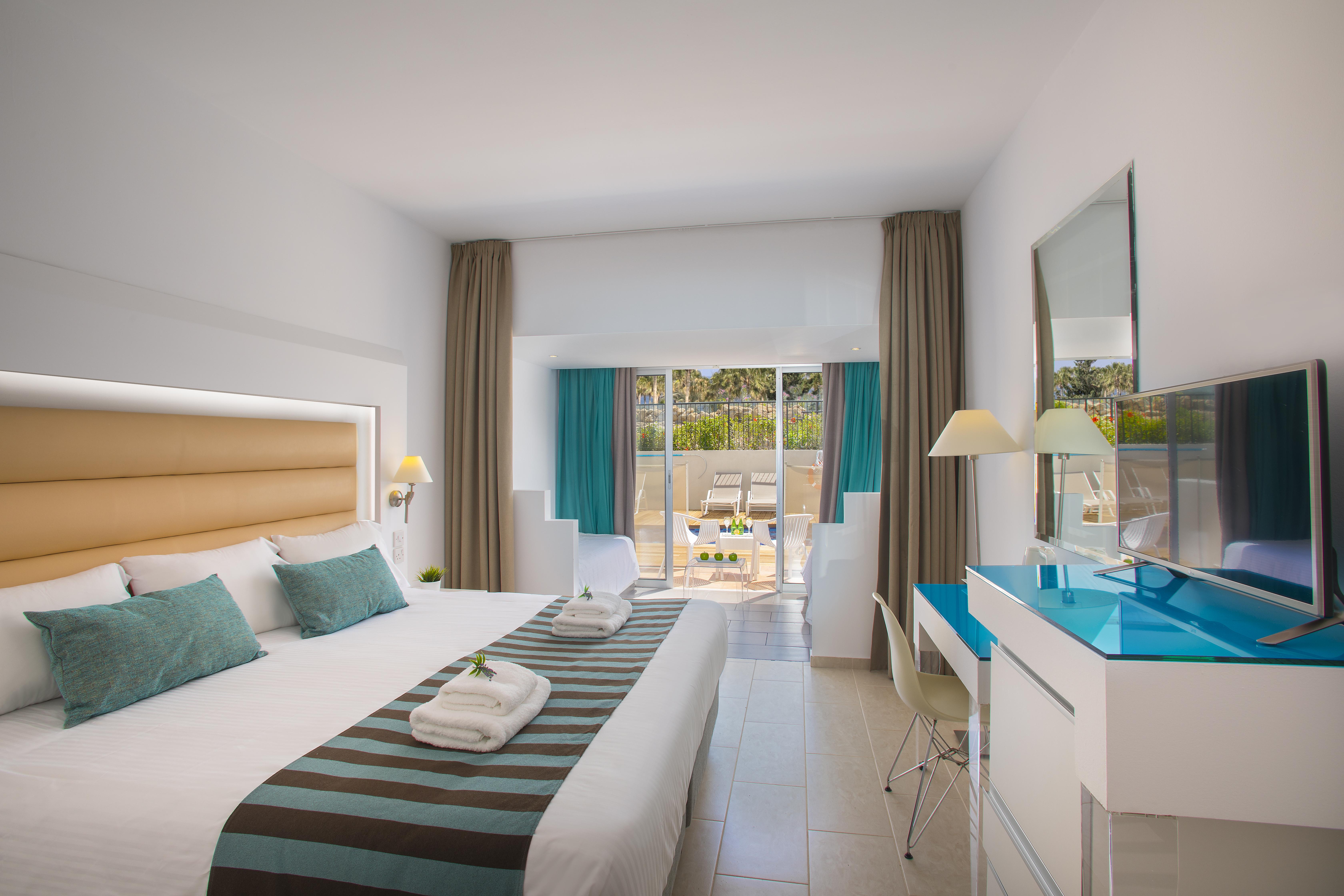 เซนติโด ไซเปรีย เบย์ บาย เลโอนาร์โด โฮเต็ล Hotel Geroskipou ภายนอก รูปภาพ