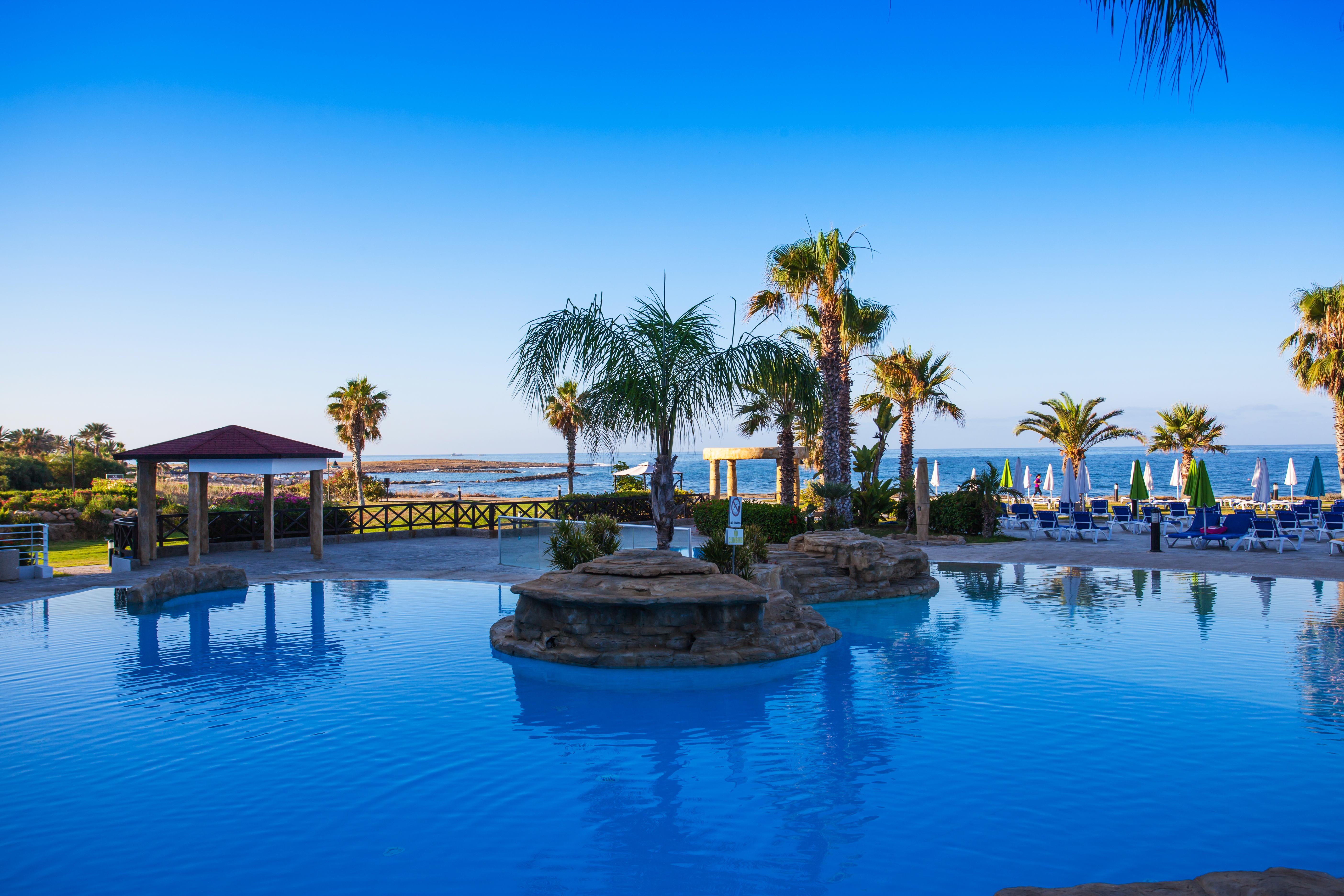 เซนติโด ไซเปรีย เบย์ บาย เลโอนาร์โด โฮเต็ล Hotel Geroskipou ภายนอก รูปภาพ
