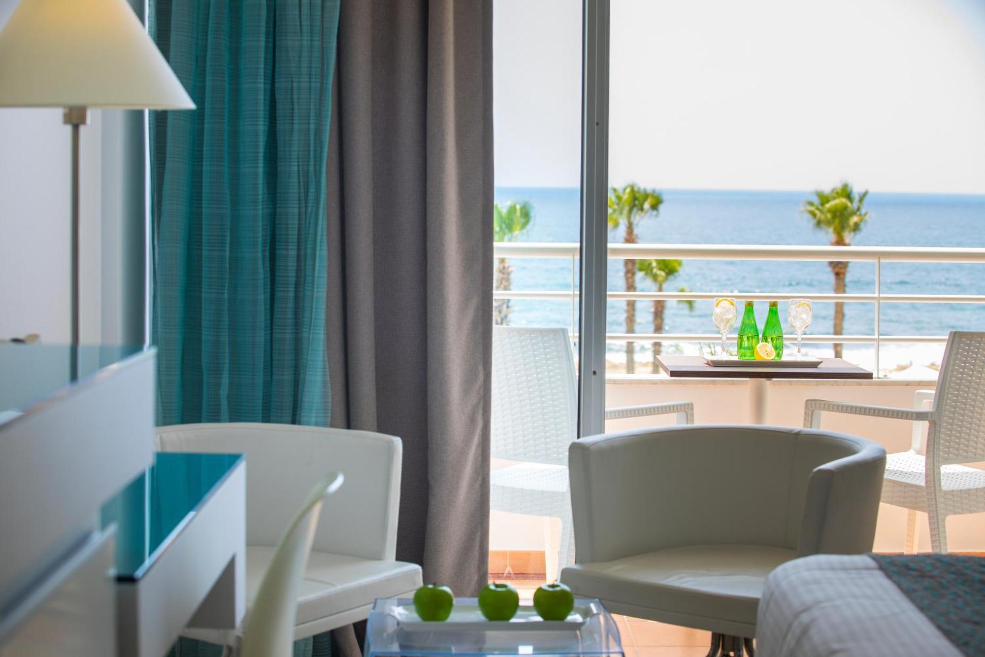 เซนติโด ไซเปรีย เบย์ บาย เลโอนาร์โด โฮเต็ล Hotel Geroskipou ห้อง รูปภาพ